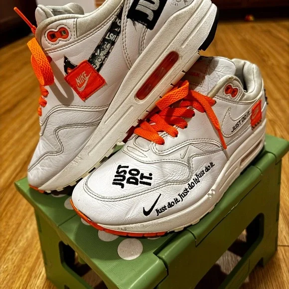 Nike Air Max 1 “Just Do It” 2018 - Picture 3 of 4